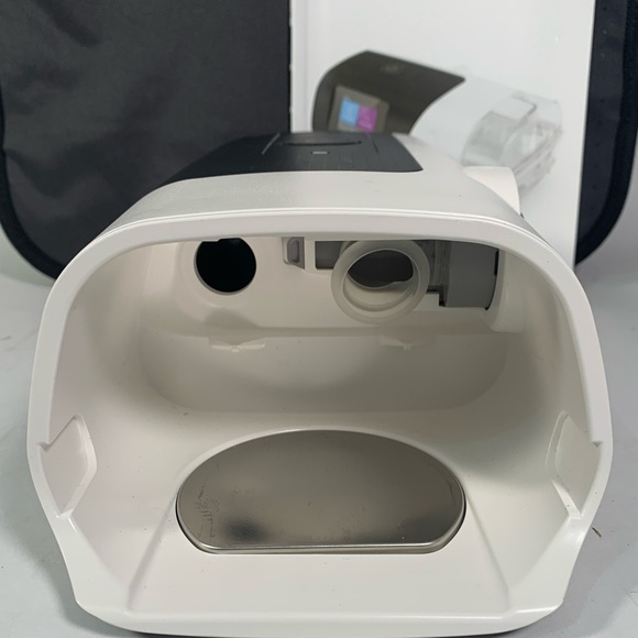 ResMed Airsense 11 Autoset - Picture 8 of 10